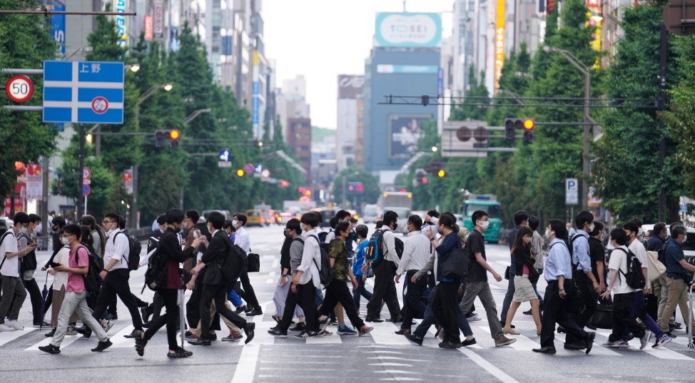 Japonia drejt plakjes, vendi peson ulje te madhe te lindshmerise